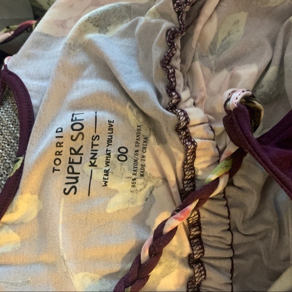 Torrid Purple Floral Cold-Shoulder Super Soft MIDI Dress size 00 - Picture 5 of 6